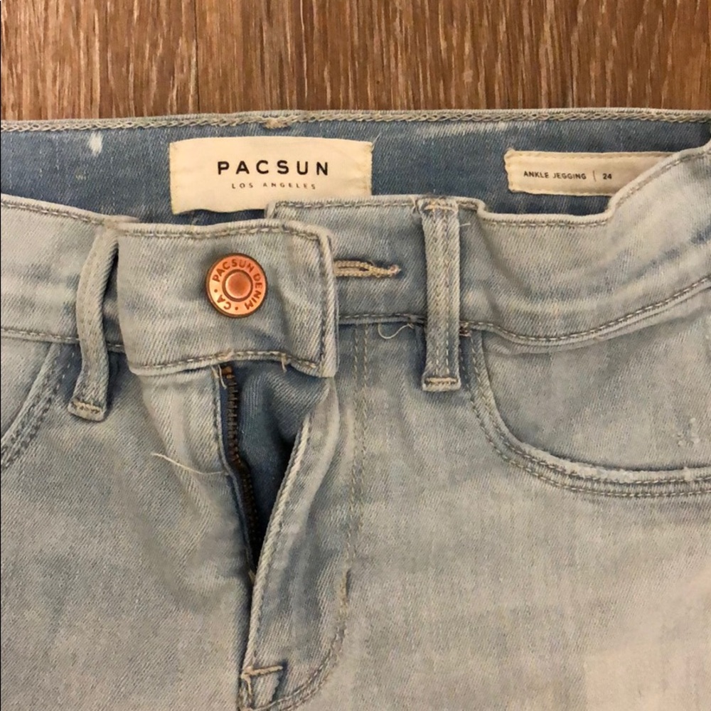 Jeans - Picture 3 of 3